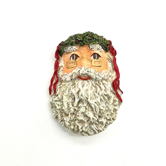 Vintage Santa Face Brooch Pin Christmas Holiday Wreath Gold Tone Glasses - Picture 1 of 3